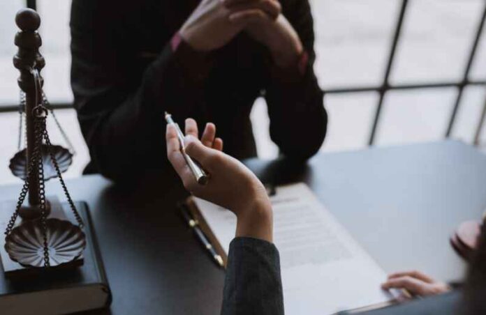 Comment choisir un avocat pour un divorce sans se tromper ?-SMICTOM