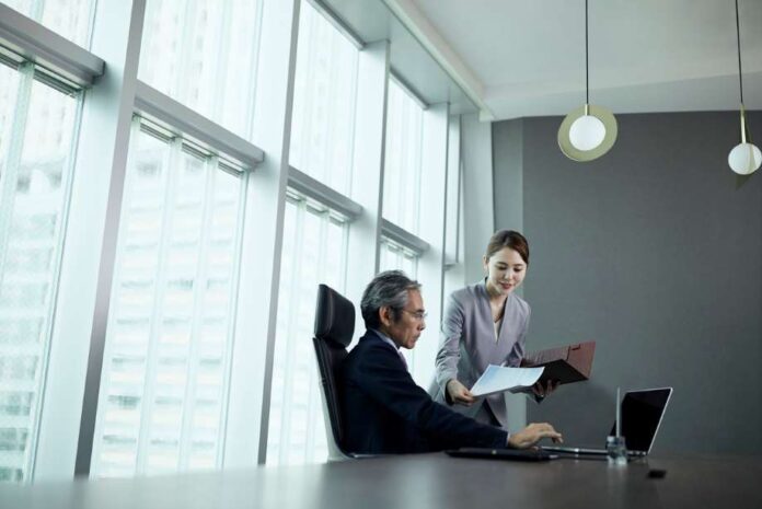 Assistant de direction et secrétariat : missions, compétences et formation