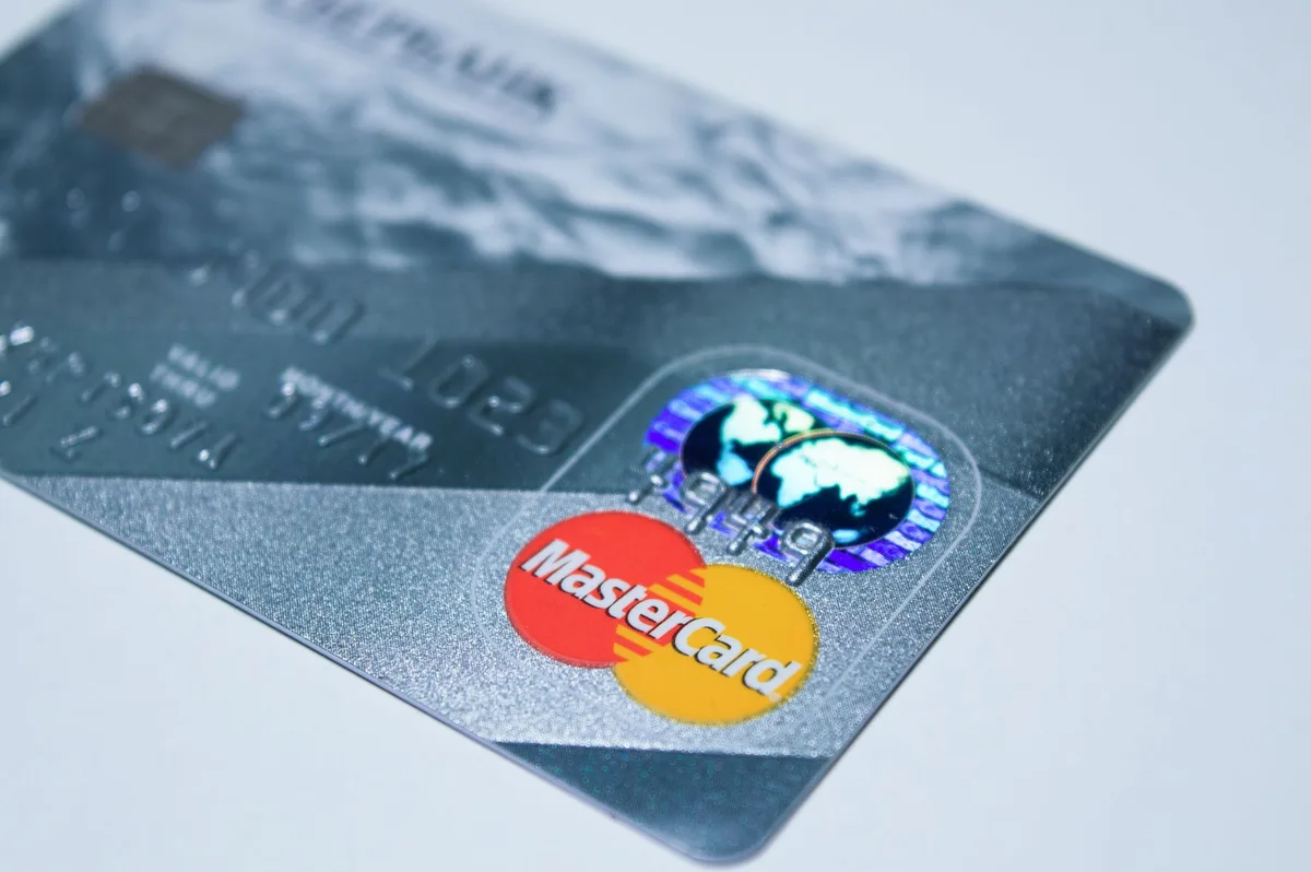 Différents modes de paiement : carte bancaire, virement, chèque et paiement numérique