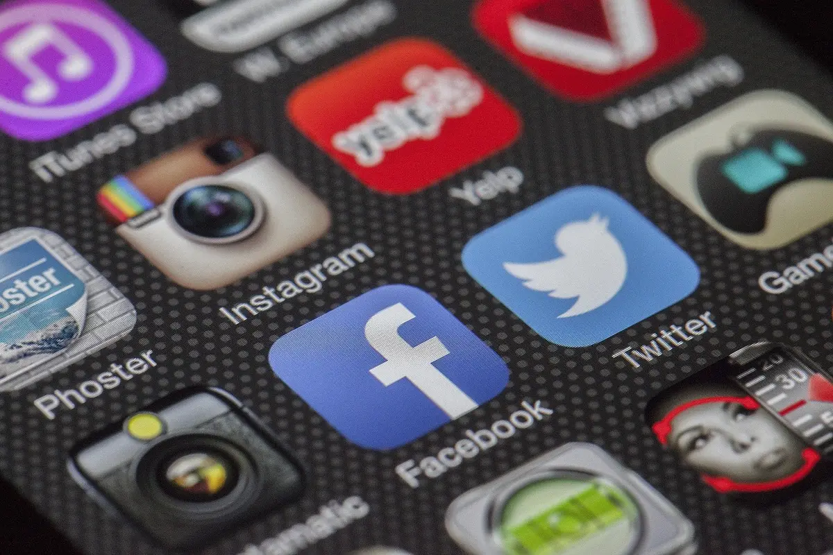 Écran de smartphone montrant une demande de validation 2FA